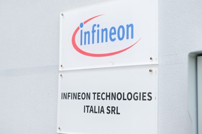 Il Presidente di Assolombarda visita Infineon Technologies Italia a Pavia